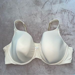 Cacique lightly lined full coverage bra 48D